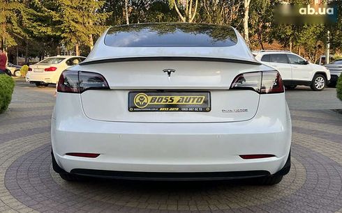 Tesla Model 3 2019 - фото 6