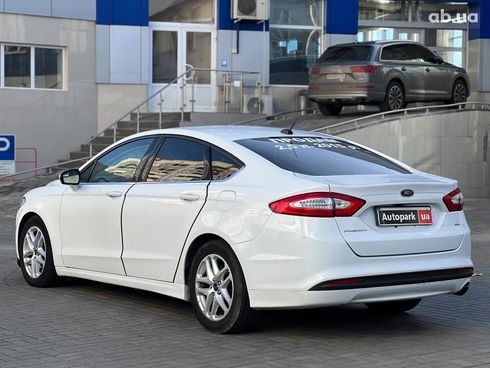 Ford Fusion 2015 белый - фото 14