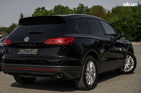 Volkswagen Touareg 2018 - фото 19