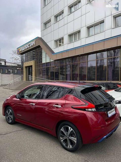 Nissan Leaf 2019 - фото 13