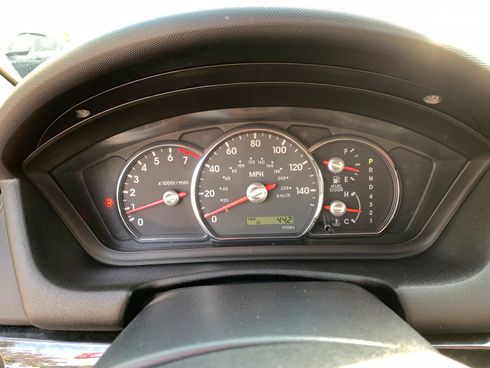 Mitsubishi Galant 2012 красный - фото 33
