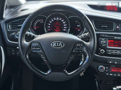 Kia Cee'd 2013 - фото 27