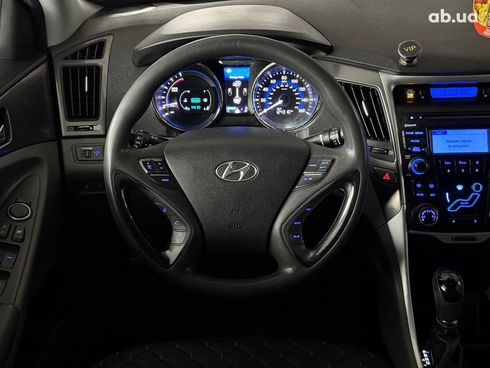 Hyundai Sonata 2013 белый - фото 13