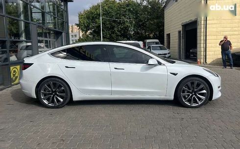 Tesla Model 3 2019 - фото 8