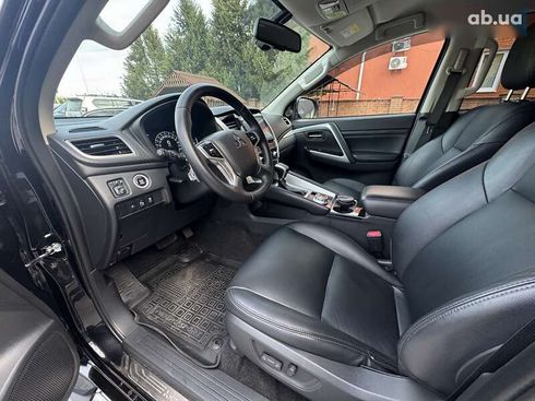 Mitsubishi Pajero Sport 2019 - фото 2