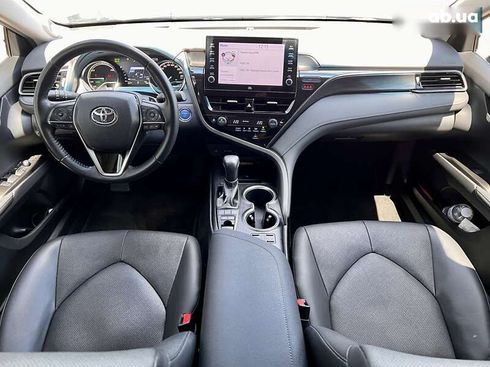 Toyota Camry 2023 - фото 24
