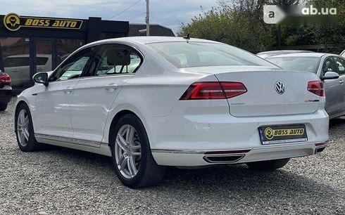 Volkswagen Passat 2015 - фото 4