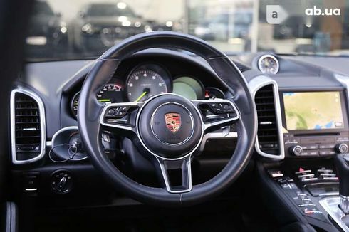 Porsche Cayenne 2017 - фото 14