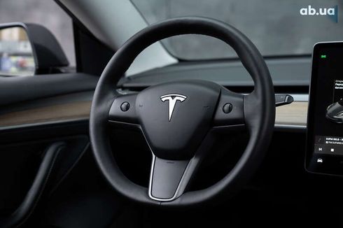 Tesla Model 3 2021 - фото 15