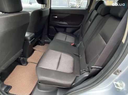 Mitsubishi Outlander 2012 - фото 27