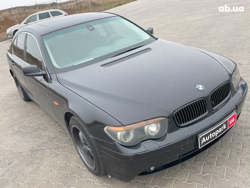 BMW 7 серия 2003 черный - фото 9