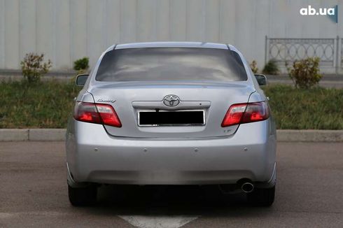 Toyota Camry 2008 - фото 6