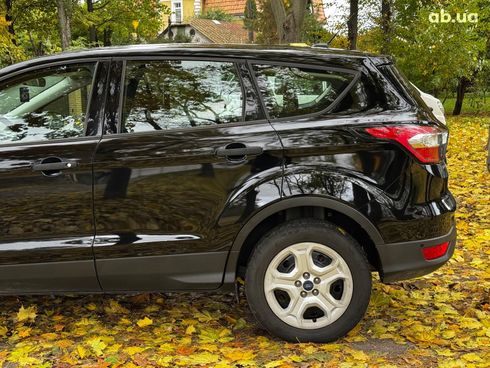 Ford Escape 2017 черный - фото 10