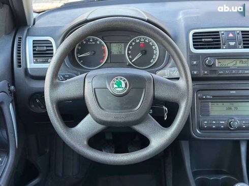 Skoda Fabia 2009 - фото 15