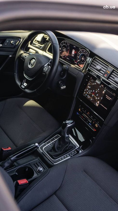 Volkswagen Golf 2017 - фото 10