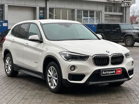 BMW X1 2016 белый - фото 3