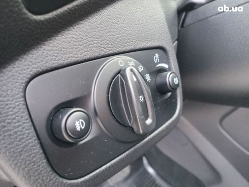 Ford Kuga 2017 серый - фото 12