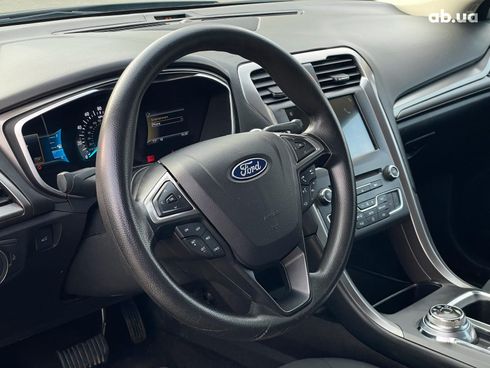 Ford Fusion 2016 серый - фото 18