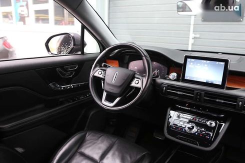 Lincoln Corsair 2021 - фото 13