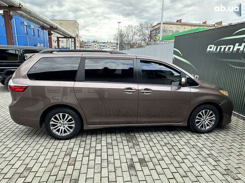 Toyota Sienna 2019 - фото 19