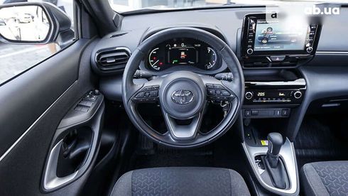 Toyota Yaris Cross 2023 - фото 9