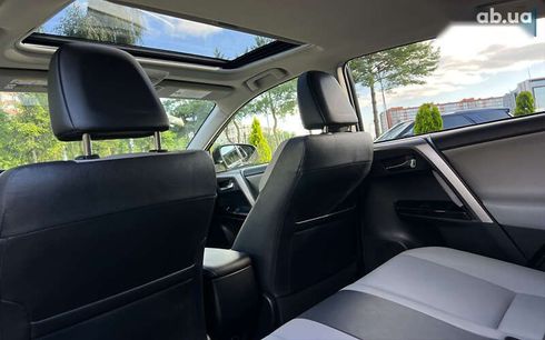 Toyota RAV4 2017 - фото 15
