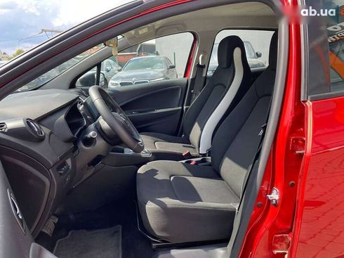Renault Zoe 2020 - фото 18