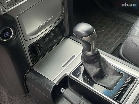 Toyota Land Cruiser Prado 2019 - фото 14