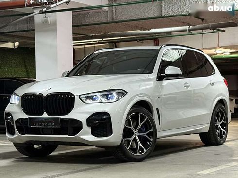 BMW X5 2021 - фото 29
