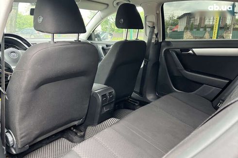 Volkswagen Passat 2011 - фото 16