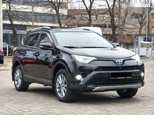 Toyota RAV4 2017 - фото 5