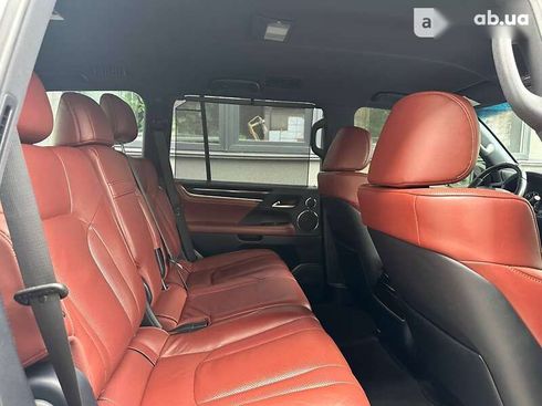 Lexus LX 2019 - фото 21