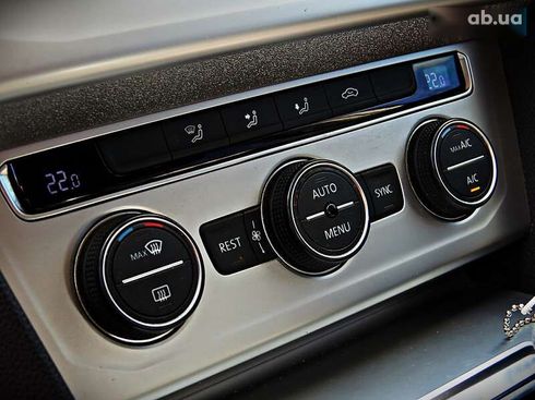 Volkswagen Passat 2017 - фото 11