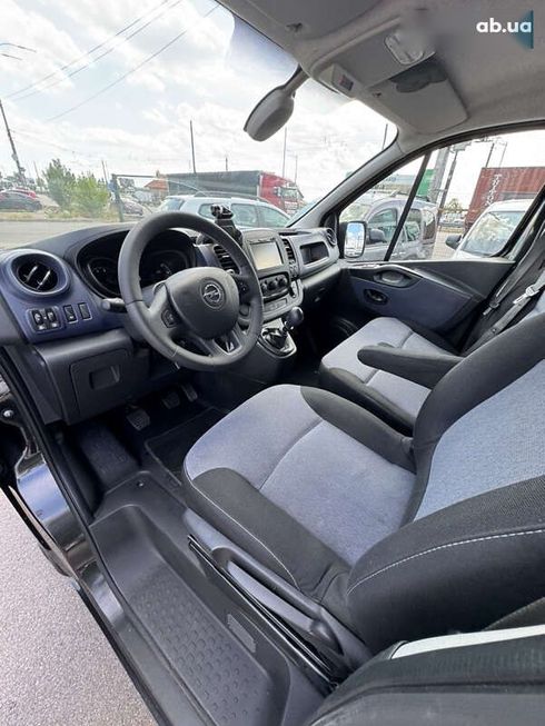 Opel Vivaro 2018 - фото 10