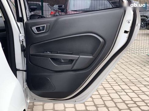 Ford Fiesta 2015 - фото 29