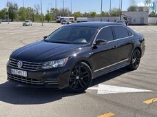 Продажа б/у Volkswagen Passat 2017 года в Киеве - купить на Автобазаре