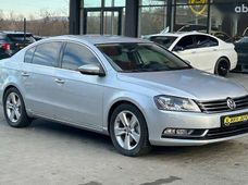 Продаж вживаних Volkswagen Passat 2013 року в Чернівцях - купити на Автобазарі