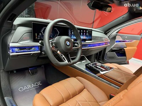 BMW 7 серия 2023 - фото 30