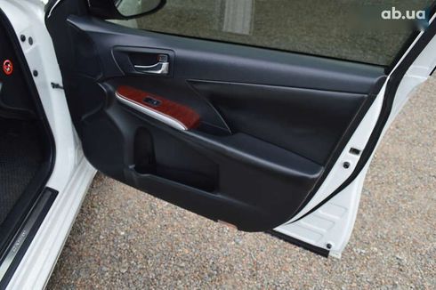 Toyota Camry 2011 - фото 15