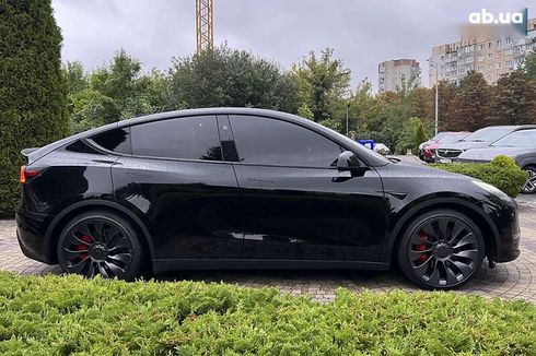 Tesla Model Y 2024 - фото 8