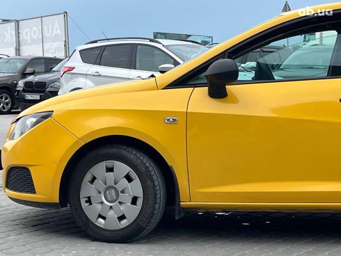 SEAT Ibiza 2011 желтый - фото 12
