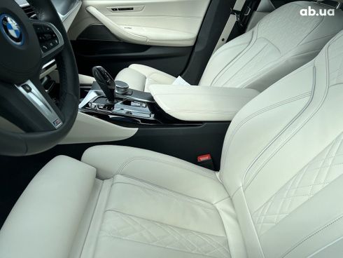 BMW 5 серия 2022 - фото 9