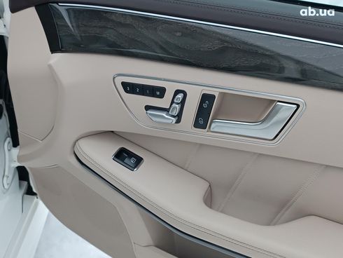 Mercedes-Benz E-Класс 2014 белый - фото 51