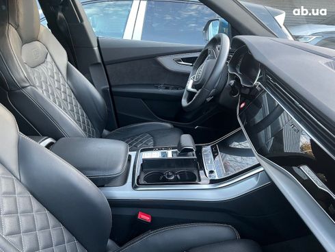 Audi Q8 2021 - фото 17