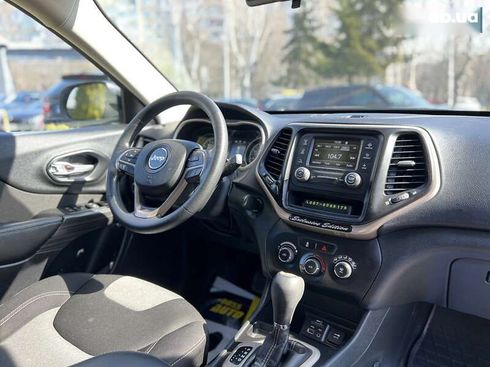 Jeep Cherokee 2016 - фото 10
