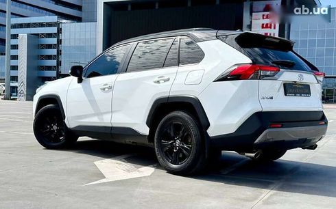 Toyota RAV4 2019 - фото 11