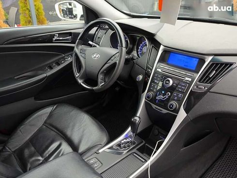 Hyundai Sonata 2010 - фото 19