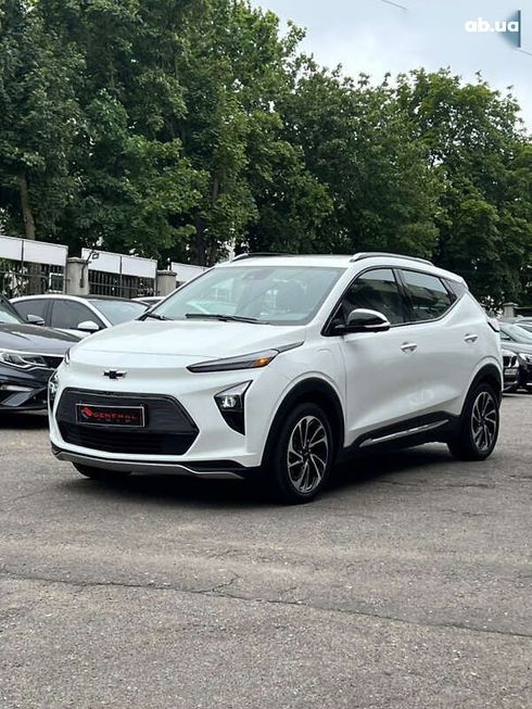 Chevrolet Bolt 2023 - фото 3