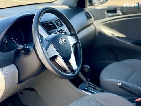 Hyundai Accent 2016 - фото 9