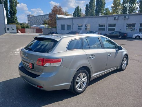 Toyota Avensis 2011 серый - фото 5